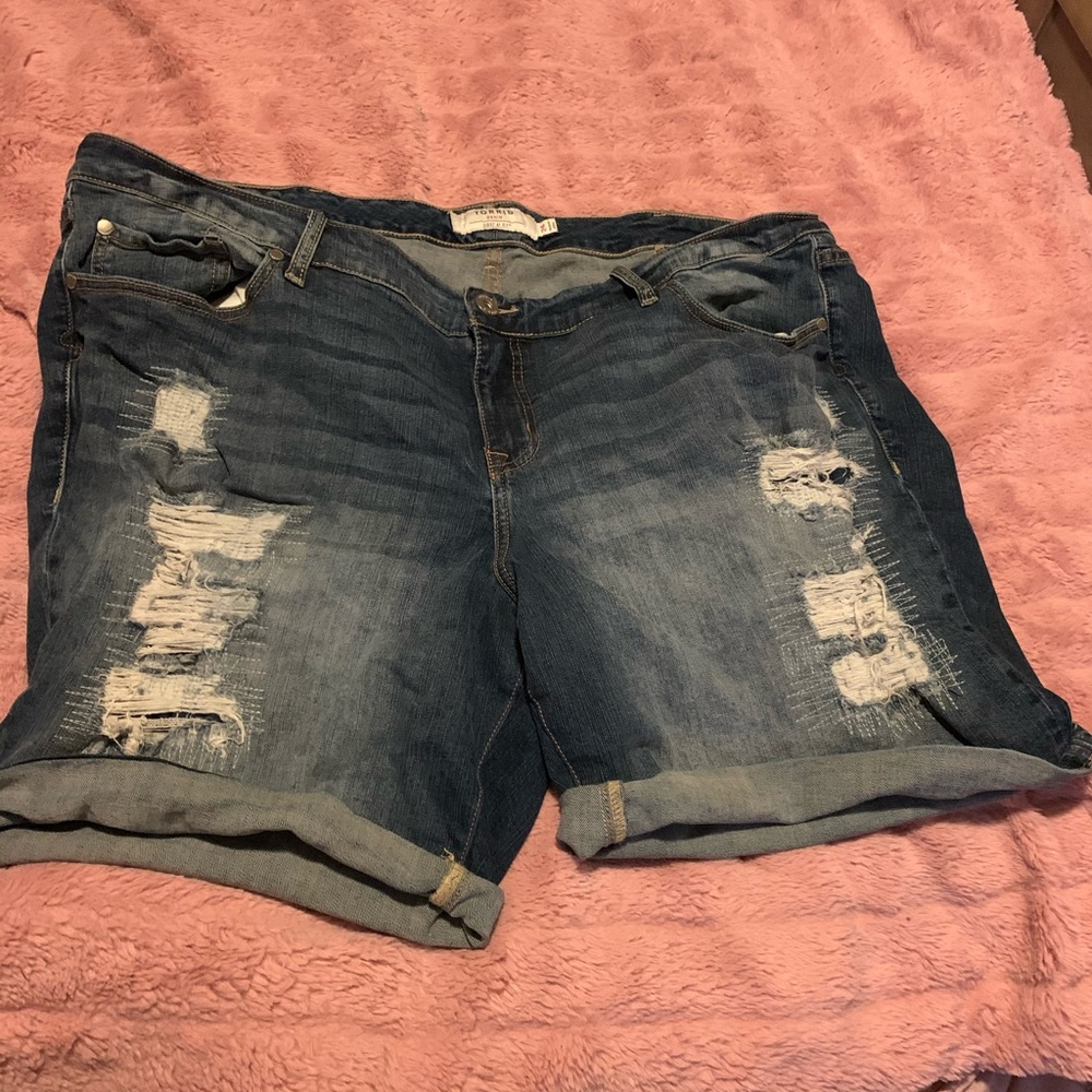 Torrid size 24 jean shorts